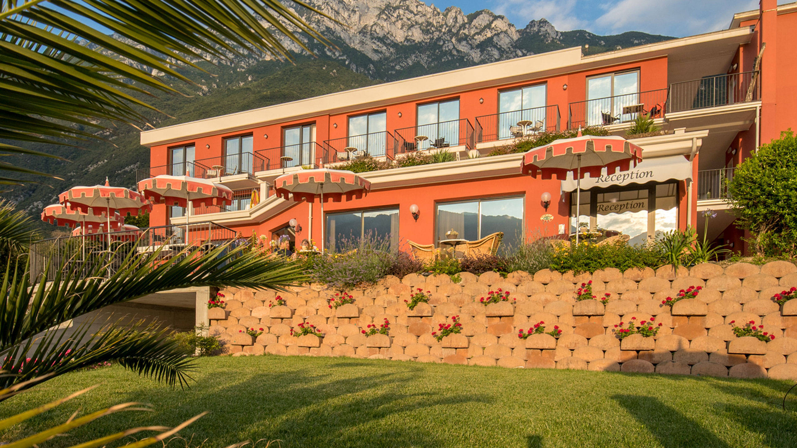 Hotel Oasi Beach, eine Oase der Ruhe am Gardasee - Malcesine
