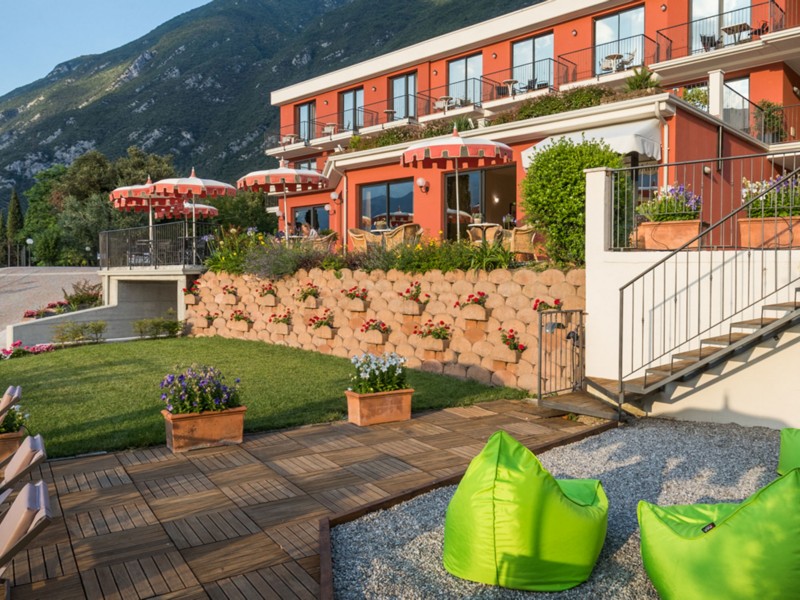 Hotel Oasi Beach, un'oasi di serenità sul Lago di Garda - Malcesine
